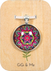 Bright & Beautiful Floral Round Pendant in Vintage Silver - PVS012